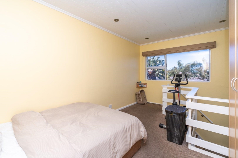 6 Bedroom Property for Sale in Milnerton Western Cape